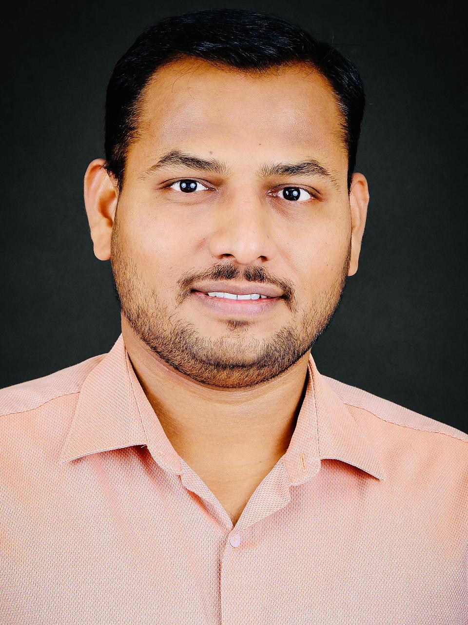 Headshot of Pravin Hivare, PhD