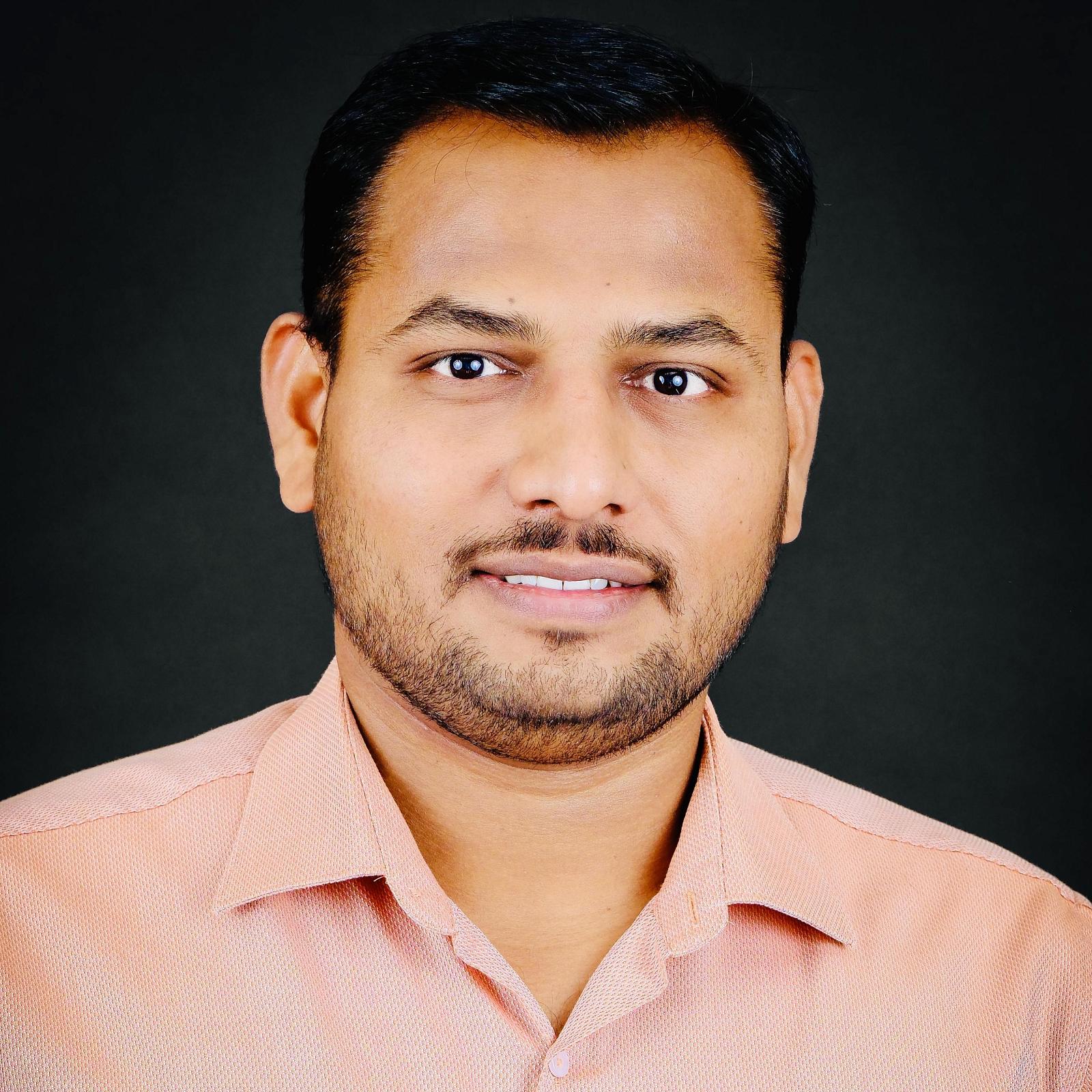 Headshot of Pravin Hivare, PhD